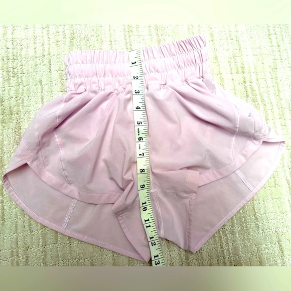 Lululemon women’s shorts size 0 WITH BAG - Picture 4 of 11